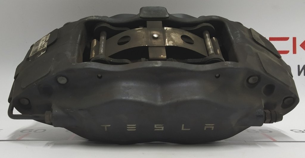 1 ماسك الفرامل الأمامي الأيمن BREMBO مع مجموعة الوسادات Tesla Model S، Model S REST، Model X 1042640-00-D، 1007795-00-C